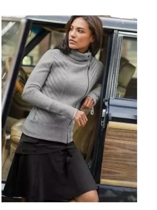 Athleta Wherever Skort Women’s Size 8 Black Pull On Stretch Cargo - Picture 1 of 9